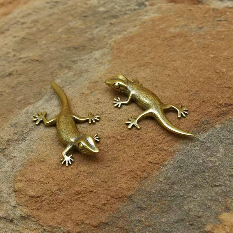Handmade Bronze Retro Gecko Li - огляд і ціна Home Office Gadgets